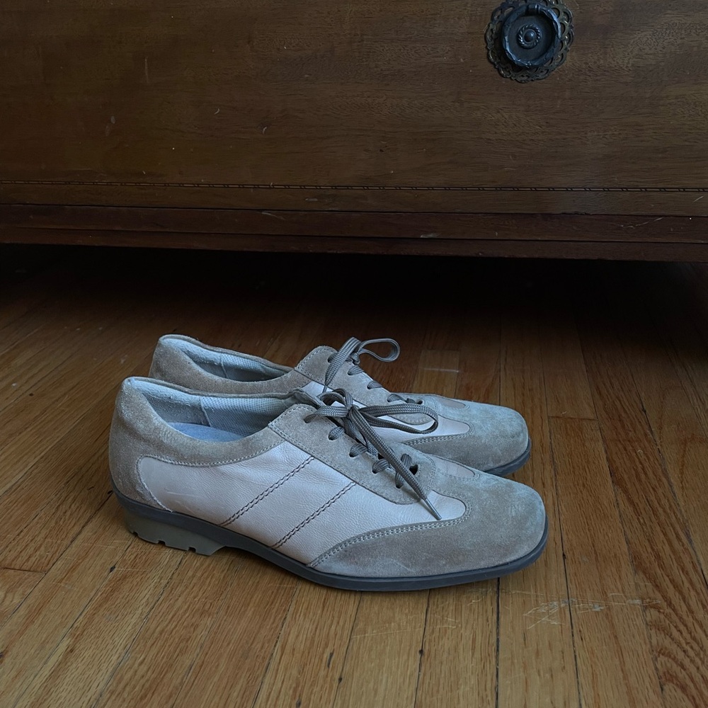 Women’s Beige Sporty Sneakers